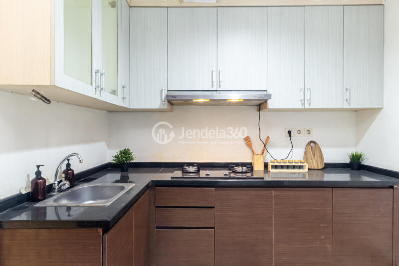 Kitchen 2BR Apartment with City View at Central Park Apartment