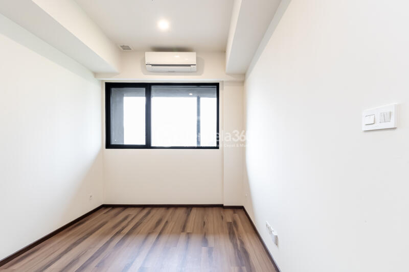Bedroom Low Floor Studio Apartment with  View at Branz Mega Kuningan Apartment