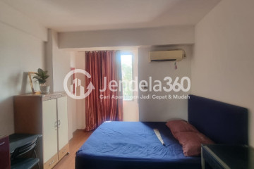 Bedroom Fancy Studio Apartment Low Floor with  View at Emerald Tower Apartment