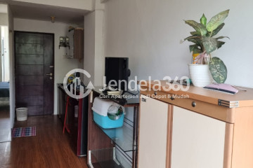 Kitchen Fancy Studio Apartment Low Floor with  View at Emerald Tower Apartment