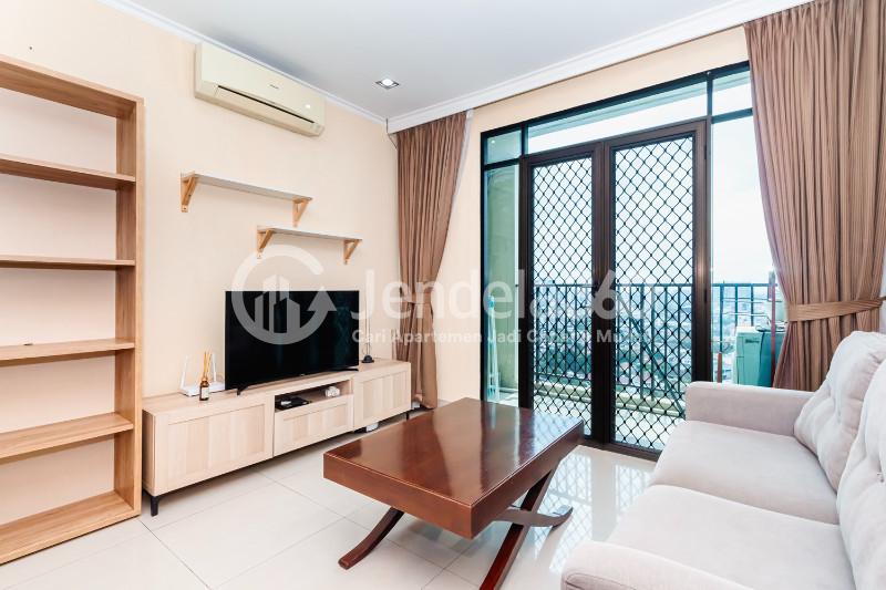 Living Room 2BR Apartment with City View at Hamptons Park Apartment