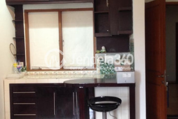 Kitchen Low Floor 1BR Apartment with City View at Margonda Residence