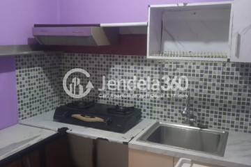 Kitchen Spotless Studio Apartment Low Floor with  View at Modernland Golf Apartment