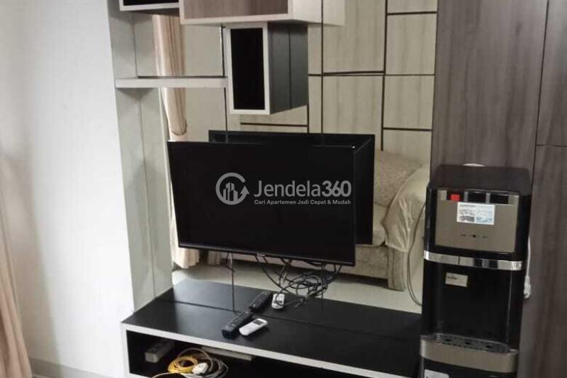 Living Room Trendy 2BR Apartment Middle Floor with City View at Signature Park Grande