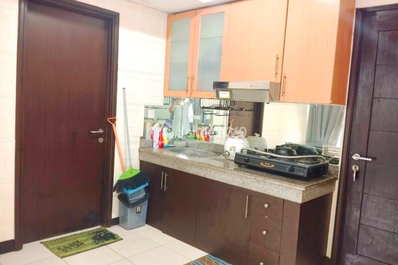 Kitchen 1BR Apartment with City View at The Boutique At Kemayoran