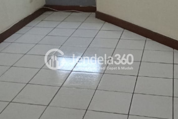 Bedroom Comfortable 3BR Apartment at Wesling Kedoya Apartment Tower A