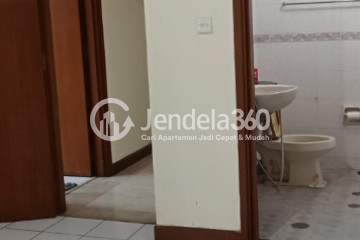 Bedroom Comfortable 3BR Apartment at Wesling Kedoya Apartment Tower A
