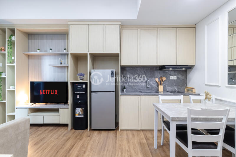 Kitchen Middle Floor 2BR Apartment with City View at Roseville SOHO & Suites