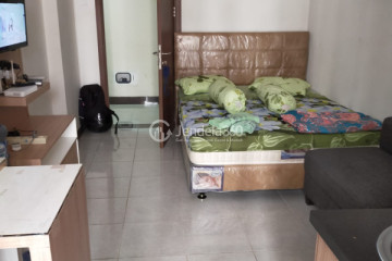 Bedroom Middle Floor 1BR Apartment with  View at Cinere Resort Apartment