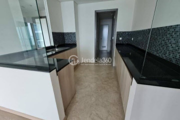 Kitchen Tidy 3BR Apartment High Floor with City View at ST Moritz Apartment