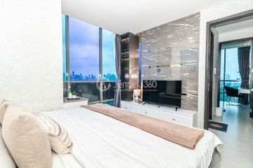 Bedroom 1 High Floor 4BR Apartment with City View at GP Plaza Apartment