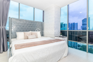 Bedroom 1 High Floor 4BR Apartment with City View at GP Plaza Apartment