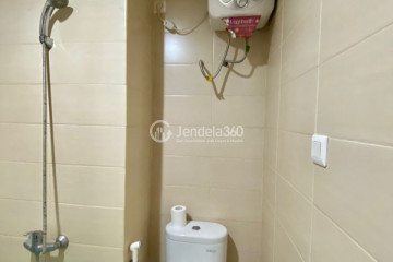 Bathroom Well Furnished 1BR Apartment at Saveria Apartment Middle Floor