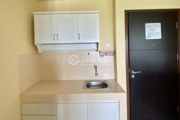 Kitchen Well Furnished 1BR Apartment at Saveria Apartment Middle Floor