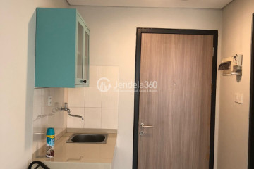 Kitchen Low Floor Studio Apartment with City View at Monroe Jababeka Apartment