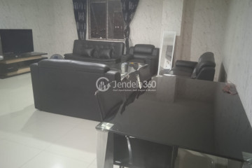 Dining Room Cozy 3BR Apartment High Floor with City View at Green Central City Apartment