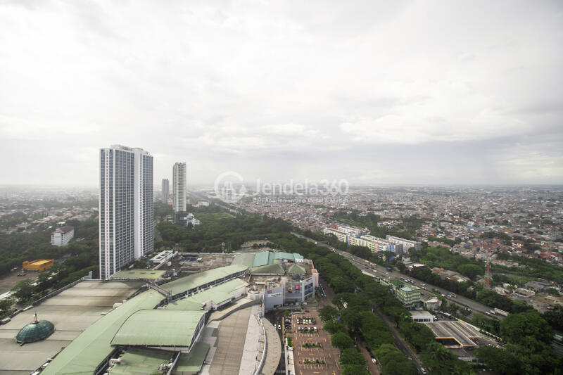 Balcony 1BR U Residence Karawaci Apartment at High Floor