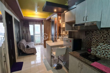 Living Room Restful 1BR Apartment at Sunter Park View Apartment Tower B