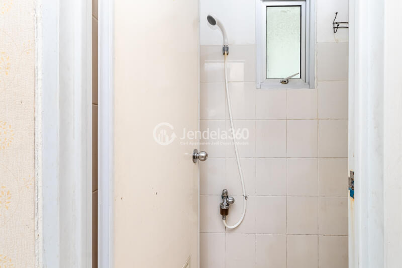 Bathroom Pancoran Riverside Apartment 2BR Fully Furnished