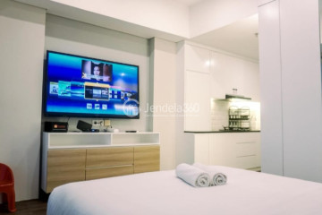 Bedroom Middle Floor Studio Apartment with  View at Altiz Apartment