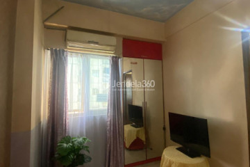Living Room Low Floor 2BR Apartment with City View at The Suites @ Metro Bandung