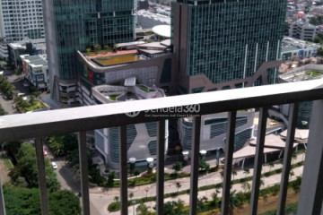 Balcony Studio Tifolia Apartment at Low Floor