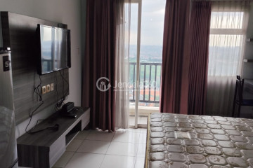 Bedroom Peaceful Studio Apartment High Floor with City View at Kota Ayodhya Apartment