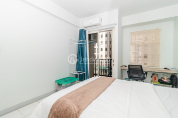 Bedroom 1 Cozy 3BR Apartment Low Floor with City View at Kota Ayodhya Apartment