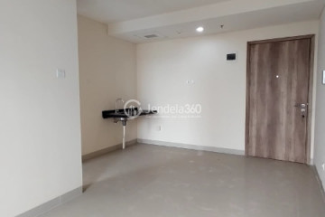 Living Room 1BR Apartment with City View at Pejaten Park Residence