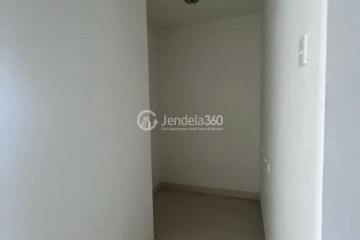 Bedroom Good Deal Studio Apartment at Sentul Tower Apartment Tower A