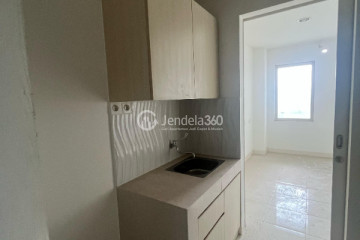 Kitchen Good Deal Studio Apartment at Sentul Tower Apartment Tower A