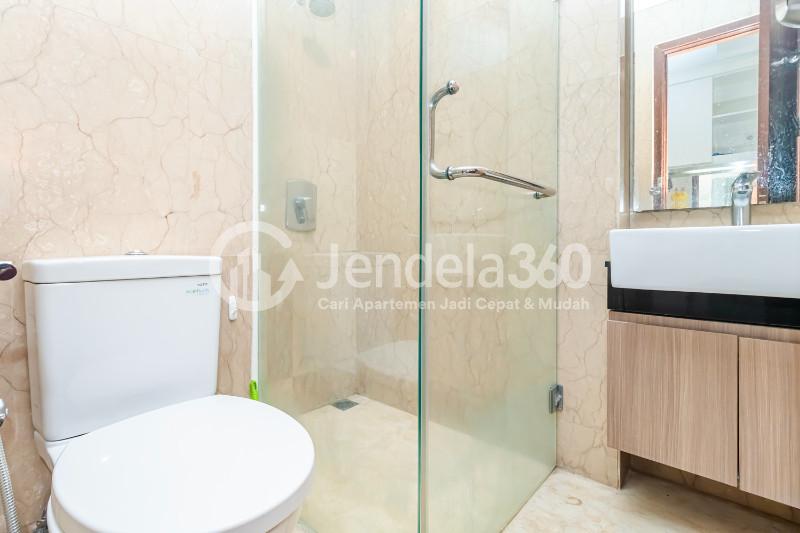 Bathroom High Floor Studio Apartment with  View at Capitol Park