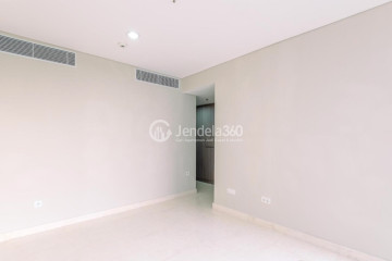 Bedroom 1 Low Floor 3BR Apartment with City View at Ciputra World 2 Apartment