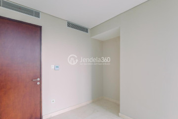 Bedroom 2 Low Floor 3BR Apartment with City View at Ciputra World 2 Apartment