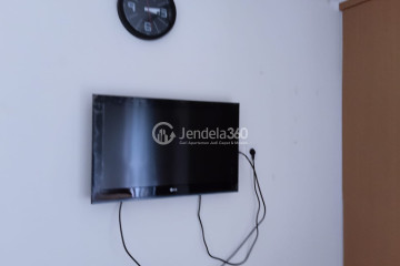 Bedroom Studio Skyline Paramount Serpong Apartment at Middle Floor