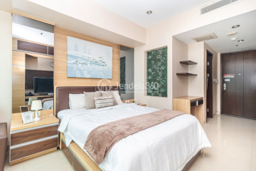 Bedroom High Floor Studio Apartment with  View at U Residence Karawaci