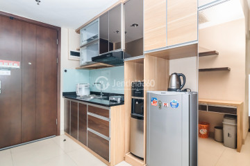 Kitchen High Floor Studio Apartment with  View at U Residence Karawaci
