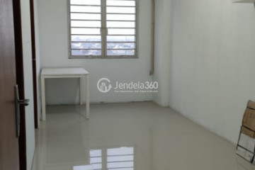 Living Room 2BR City Park Apartment at Low Floor
