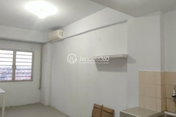 Living Room 2BR City Park Apartment at Low Floor