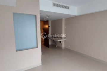Bedroom Middle Floor Studio Apartment with City View at U Residence Karawaci