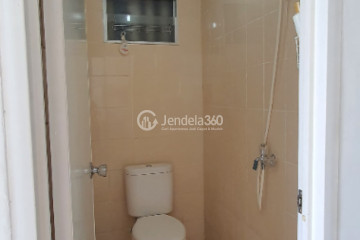 Bathroom Spotless 2BR Apartment Low Floor with City View at SkyView Apartment