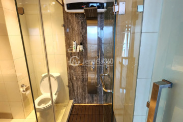 Bathroom Tidy 2BR Apartment High Floor with City View at Callia Apartment