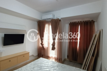 Bedroom Good Deal Studio Apartment Low Floor with City View at Urban Heights Residence