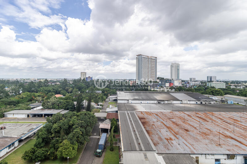 Balcony 2BR Apartment with City View at Kota Ayodhya Apartment