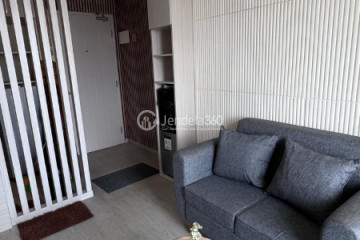 Bedroom Modern Studio Apartment at Gardenia Boulevard Apartment Middle Floor