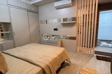 Bedroom Modern Studio Apartment at Gardenia Boulevard Apartment Middle Floor
