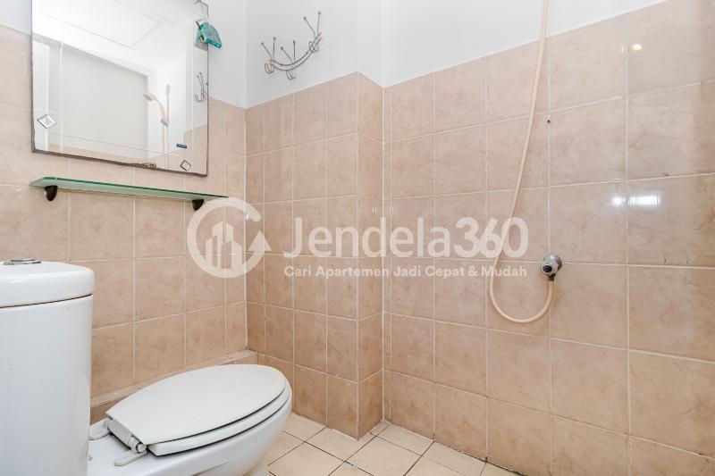 Bathroom Strategic Location Studio Apartment at Green Bay Pluit Apartment Low Floor