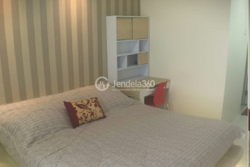 Bedroom Peaceful Studio Apartment at Tamansari Skylounge Apartment Tower 1