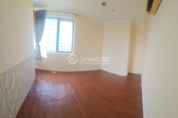Bedroom 2 Tidy 3BR Apartment at Green Central City Apartment Middle Floor