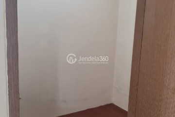Maid Room Tidy 3BR Apartment at Green Central City Apartment Middle Floor
